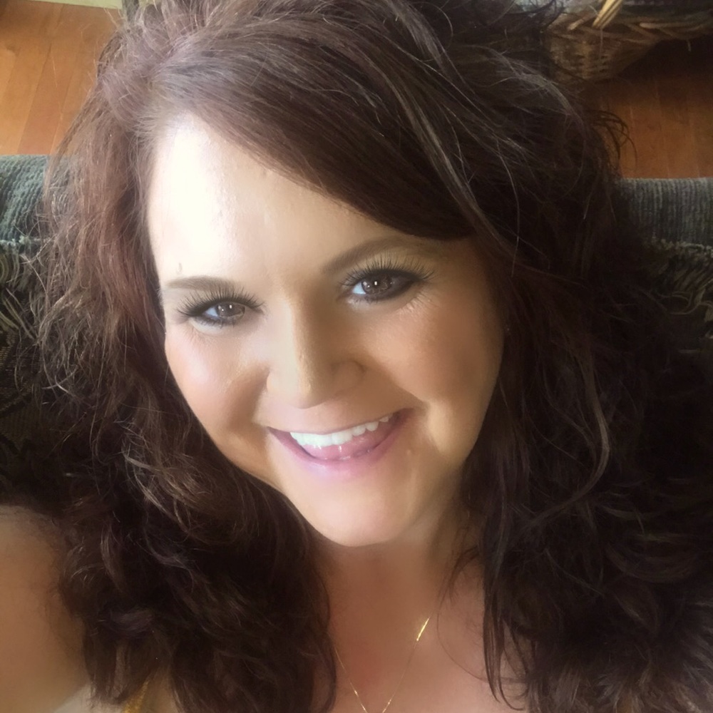 Meet your Posher, Elaine